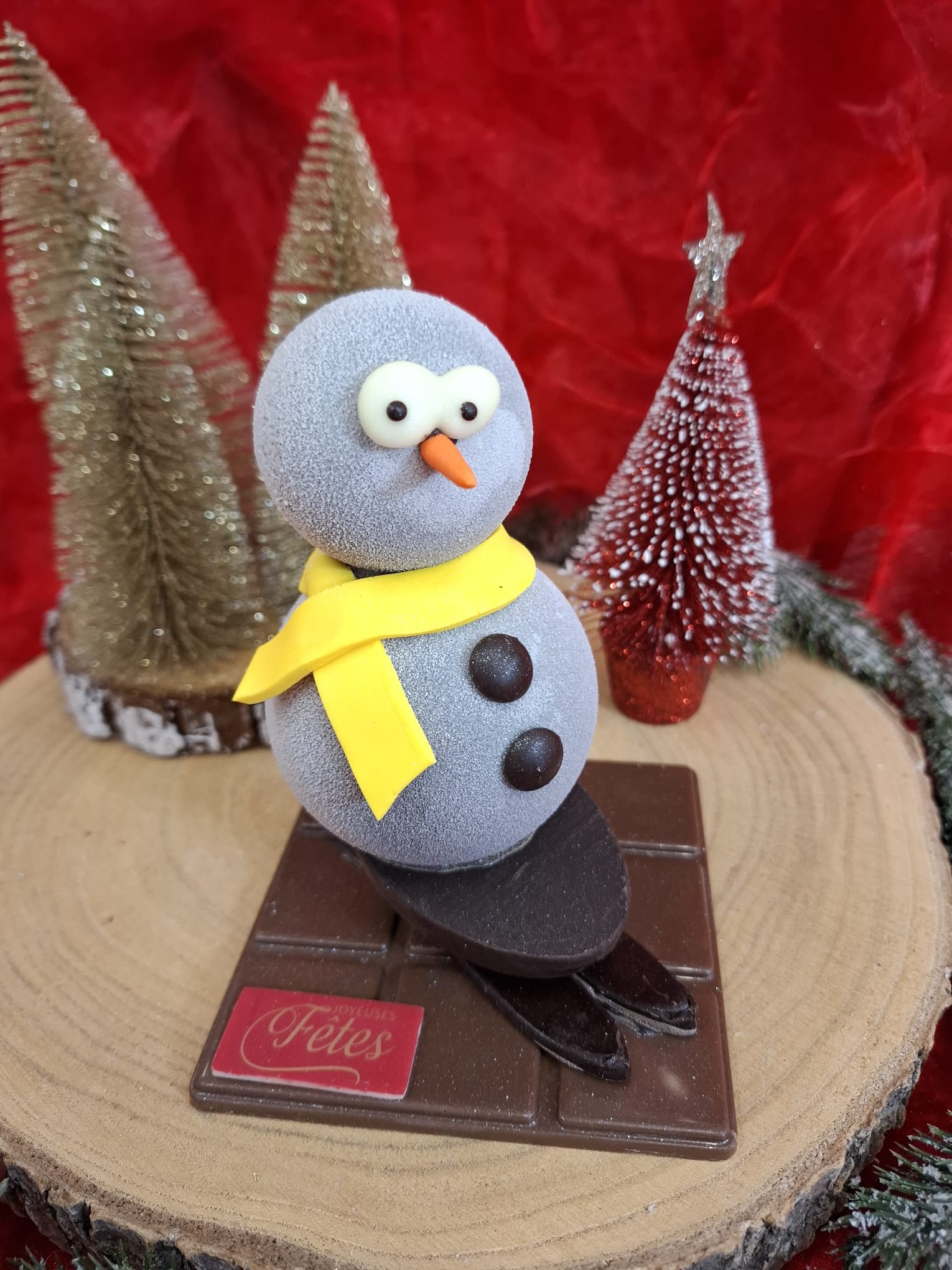 Bonhomme de neige en ski